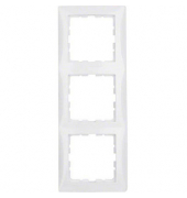 3-fach Steckdosenrahmen weiß 22,3 x 8,1 cm