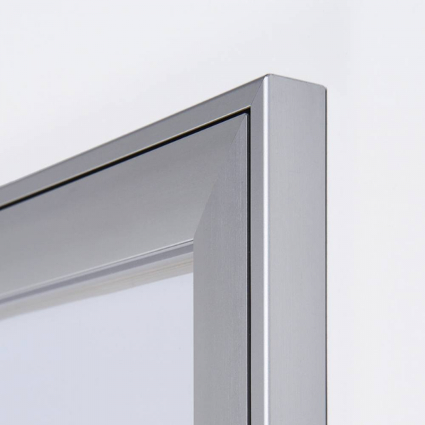 8595578316599 - SHOWDOWN Abschließbarer Schaukasten Magnetisch 741 (B) x 388 (H) cm Silber 3 x DIN A4