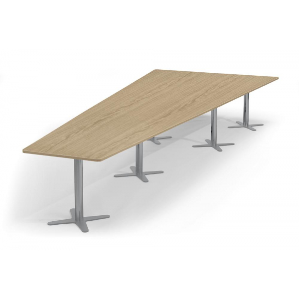 Deskin Konferenztisch DUBLIN, 73,5cm (H), 500x80/205cm (BxT), 12 Personen, Trapezform, eiche hell / silber  Deskin