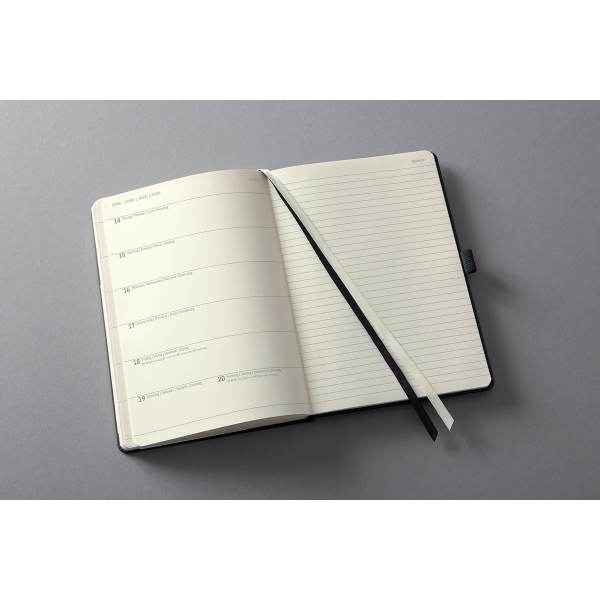 4004360780820 - Wochennotiz-Kalender Conceptum 2024 2025 A5 Hardcover 256 Seiten mit Stifteschlaufe & Gummibandverschluss B 148 x T 23 x H 213 mm schwarz 4004360780820 - Wochennotiz-Kalender Conceptum 2024 2025 A5 Hardcover 256 Seiten mit Stifteschlaufe & Gummibandverschluss B 148 x T 23 x H 213 mm schwarz