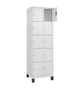 C+P Spind Evolo PLUS Füße 10Fä 1950x600x500 vws/vws C+P Spind Evolo PLUS Füße 10Fä 1950x600x500 vws/vws