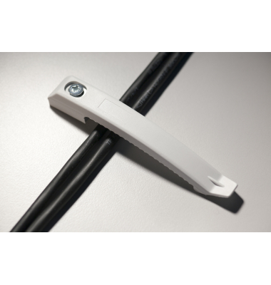 Set mit 5 Kabelklemmen und Schrauben