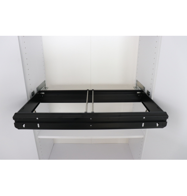 H&auml;ngeregister hinter Fl&uuml;gelt&uuml;r