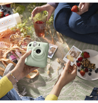 instax mini 12 mint-green