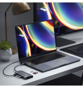 USB4 Multiport Adapter with 8K HDMI space gray