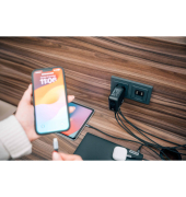 Mini GaN Charger 140W mit Display 3xUSB-C +1xA 30240