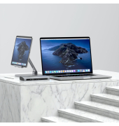 Thunderbolt 4 Dock Space Gray