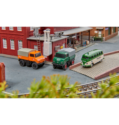 Carson 1:16 Deutz-Fahr Traktor 8280 TTV 100% RTR