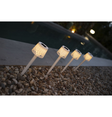 New Garden Gretita Solar Erdspie&szlig; Leuchte, 4er Pack Wei&szlig;