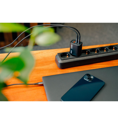 Essentials GaN Charger 65W 2xUSB-C1xUSB-A schwa. 32352