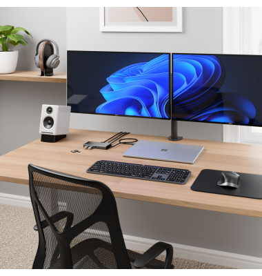 12-in-1 USB-C PD DV3 Triple Display Docking Station