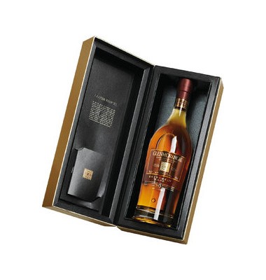 Geschenk mit Whisky